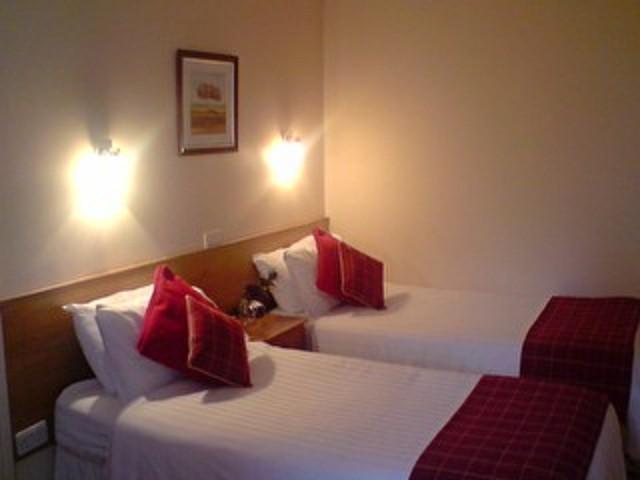 Glenlossie Guest House Dumfries Habitación foto