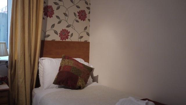Glenlossie Guest House Dumfries Habitación foto