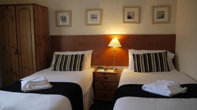 Glenlossie Guest House Dumfries Habitación foto