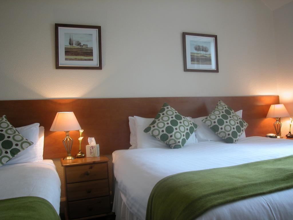 Glenlossie Guest House Dumfries Habitación foto